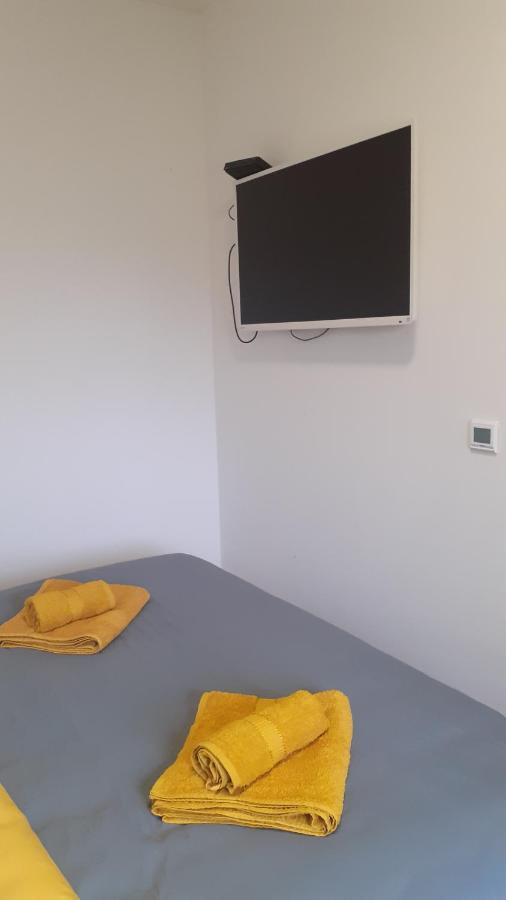 Apartament Oaza Klara Karlovac Zewnętrze zdjęcie