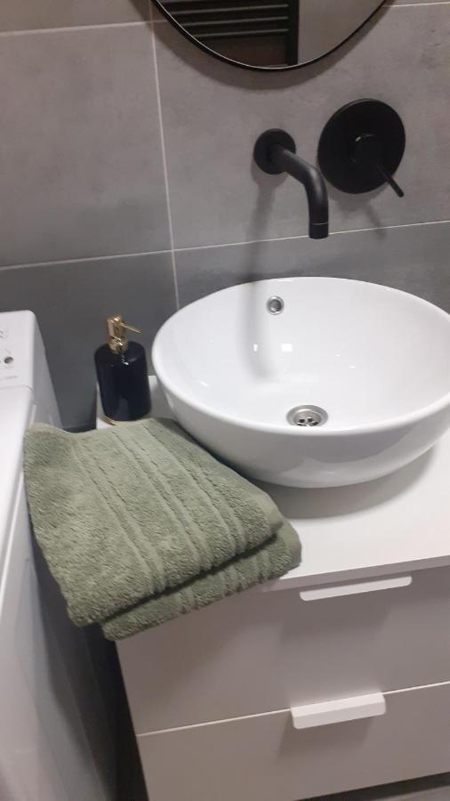 Apartament Oaza Klara Karlovac Zewnętrze zdjęcie
