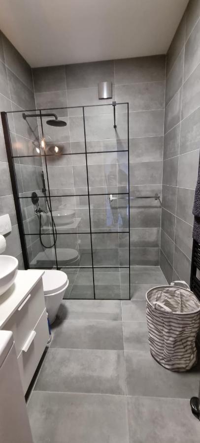 Apartament Oaza Klara Karlovac Zewnętrze zdjęcie